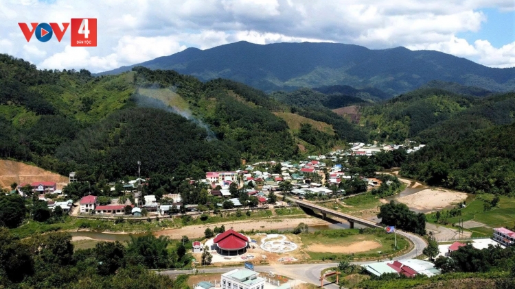 DA DING CA COONG ĐÀ NẴNG ĐÂH ĐƯƠI NGHỊ QUYẾT ĐHỊ PR’ẶT TR’MÔNG, PA HÊỆP BHLƯA LÂNG ĐỒNG BẰNG