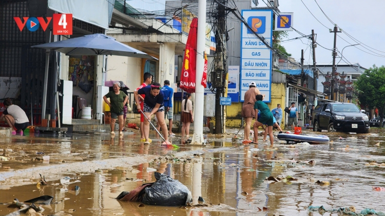 MIỀN TRUNG: PLÊỆNG ĐH’NGỤ, ĐAC XIÊR RÊỆ CĂH ĐƠƠH, ĐHANUÔR PRIH DOOH PA LIÊM ĐÔNG XANG XANG BOO TUH