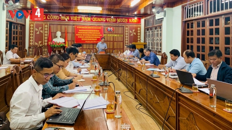 ĐÔNG GIANG LÂNG BẾN HIÊN T’BHLẦNG BHRỢ PA ĐÂH XA NAY VEL BHƯƠL T’MÊÊ LÂNG PA XIÊR ĐHA RỰT