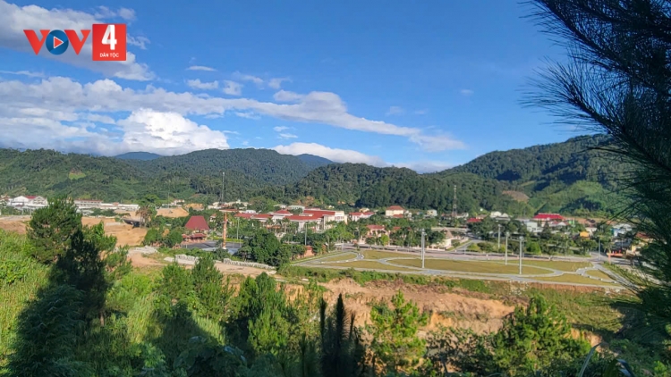 ĐÀ NẴNG ĐƠƠNG NGHỊ QUYẾT MOOT OOY PR’ĂT TR’MUNG