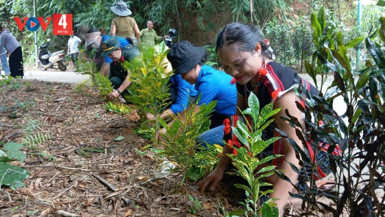 PÂN ĐIL K’COONG CH’NGAI BHRỢ PA DƯR PR’LOỌNG ĐÔNG BHUI HAR TÊÊM NGĂN