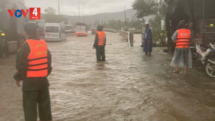 HUẾ: BOO NGÂN, LÂH 3.700 HỌC SINH CHR’VAL PHÚ LỘC ĐHÊY HỌC