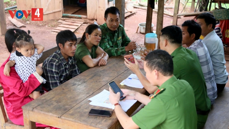 ZOOI ĐOỌNG ĐHANUÔR COH K’COONG CH’NGAI, K’NOONG K’TIÊC QUẢNG TRỊ CHOOM ĐƯƠI CHUYỂN ĐỔI SỐ