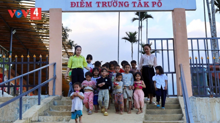 LOOM LUÔNH ÂNG APÊÊ THẦY CÔ COH ZR’LỤ HR’CÂH HA VOOH