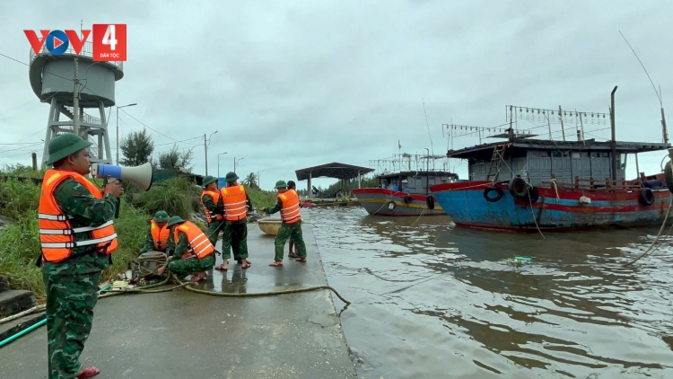 MIỀN TRUNG” ĐĂH ĐÔNG K’RANG K’PÂN ĐHÍ A’MUỐT TƯN JÂH CHR’TÔP, ĐĂH TÂY K’RANG HR’CÂH HA VOOH HA RẬP ĐÔNG