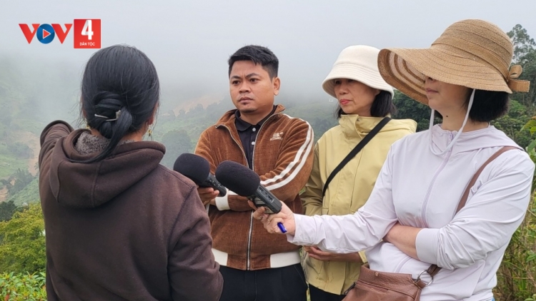HR'CÂH HA VOOH ĐHỊ K'NOONG K'TIÊC HÙNG SƠN - K'AY LOOM ÂNG APÊÊ ĂT ĐƯƠNG LÊY