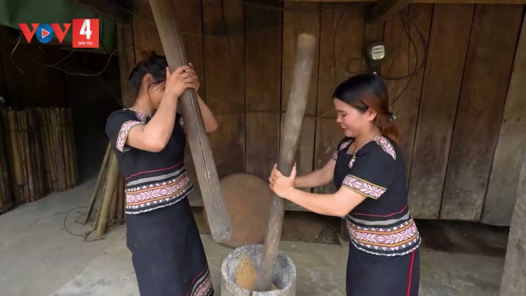 LỄ MỪNG LÚA MỚI TRÊN ĐỈNH NGỌC LINH