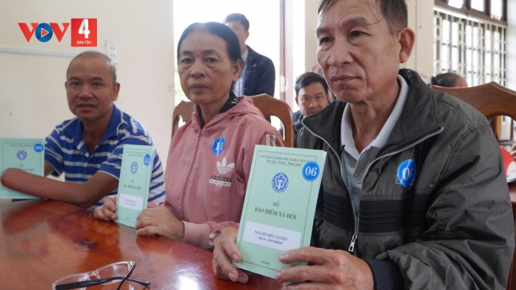 Bảo hiểm xã hội (BHXH) thành phố Đà Nẵng phát động chương trình “Tặng thẻ bảo hiểm y tế cho người có hoàn cảnh khó khăn