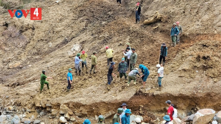 APÊÊ VÊÊL ĐONG MIỀN TRUNG T’BHLÂNG BHRỢ BHR’LÂ PA LIÊM XANG BOO TUH