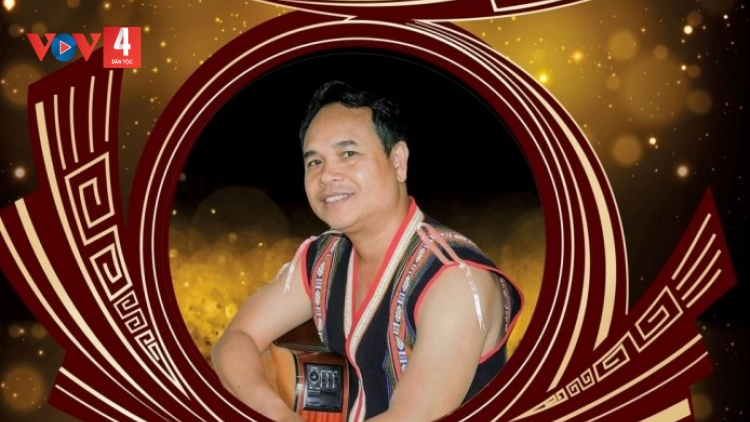 CA SĨ PHI ƯNG VÀ NHÓM BAZAN 