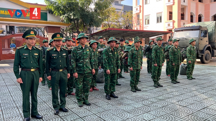 50 CÁN BỘ CHIẾN SĨ BIÊN PHÒNG ĐÀ NẴNG ĐÂC BIÊN GIỚI TING PÂH “CHIẾN DỊCH QUANG TRUNG”