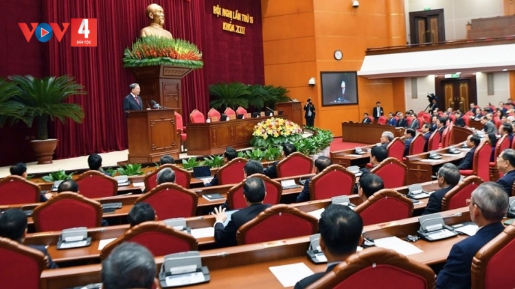 PR’LƯCH HỘI NGHỊ G’LUH 15 BAN CHẤP HÀNH TRUNG ƯƠNG ĐẢNG KHÓA 13