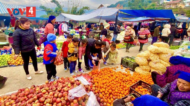 CHỢ PHIÊN SÌ LỞ LẦU - ĐHỊ TR’LƯM LÊY VĂN HOÁ ZR’LỤ K’NOONG K’TIÊC LAI CHÂU