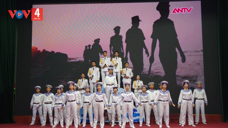 BHRỢ PA CĂH CỚ ĐỢ “T’RUIH XA NAY CR’CHĂL GRƠƠ NHOOL AHAY” ĐHỊ ZR’LỤ 2 HẢI QUÂN