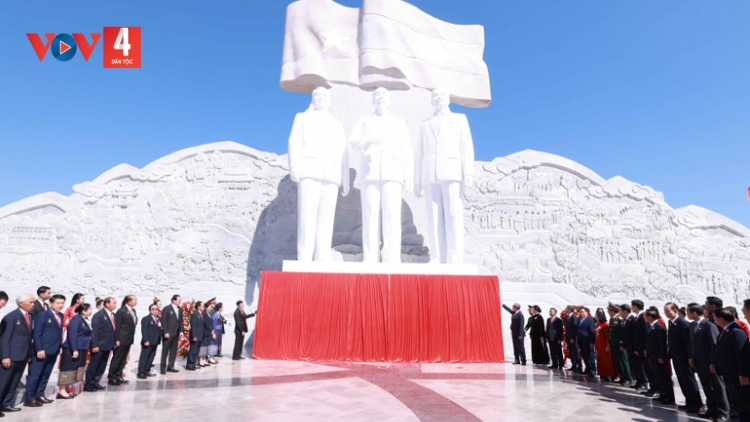 TỔNG BÍ THƯ TÔ LÂM PÂH ĐHR’NIÊNG PA LUIH CÔNG VIÊN ZR’ZIÊNG LÀO - VIỆT NAM