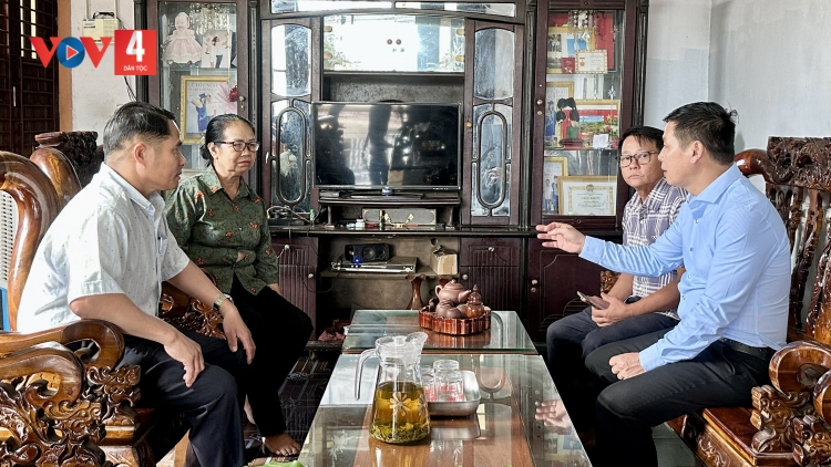 CẦN ĐẢY SLỨN ĐIẾP CÚA BẢN DÚ ĐẮK LẮK PANG HẨƯ BẢN CỎN HẾT KIN VẰN HẲM ĐÂY