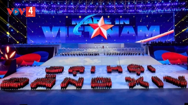 XA NAY BH’RỢ NGHỆ THUẬT CHR’NĂP HƠNH DEH LIÊM CHOOM ĐẠI HỘI G’LUH 14 ÂNG ĐẢNG