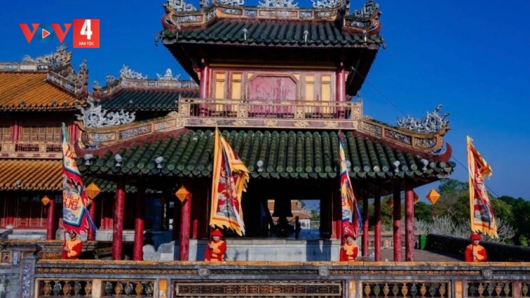 HUẾ BHRỢ PA ZÊNG ĐỢ BH’RỢ VĂN HOÁ CUNG ĐÌNH CHR’NĂP G’LUH TẾT NGUYÊN ĐÁN