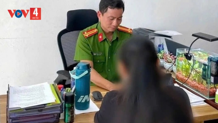 SINH VIÊN ĐHỊ ĐÀ NẴNG CRÊÊ C’BHUH G’LƠC MOON NĂC GIẢNG VIÊN “TÔNG COOP ONLINE”