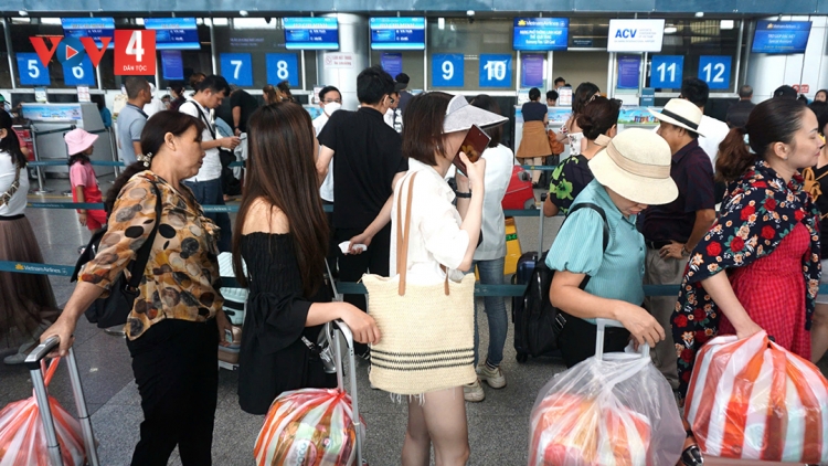 ĐÀ NẴNG: T’BHLẦNG CHA MÊỆT LÊY PR’LUH CR’AY TU VI RUT NIPAH