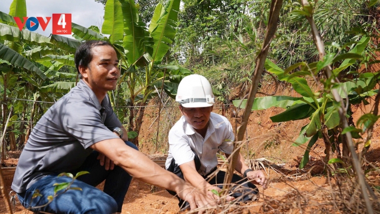 ĐẢNG VIÊN ĐHỊ DA DING CA COONG ĐÀ NẴNG BHRỢ XR’MIL ĐĂH PA DƯR PR’ẶT TR’MÔNG