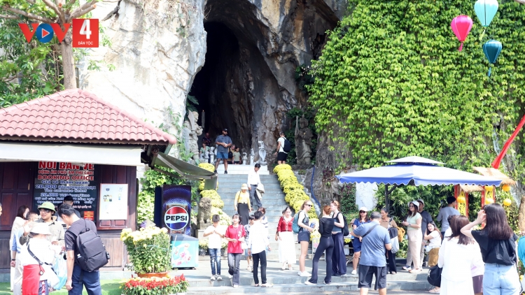 DU LỊCH VIỆT NAM HƠNH 14 ƯC T’MOOI BÊL TẾT