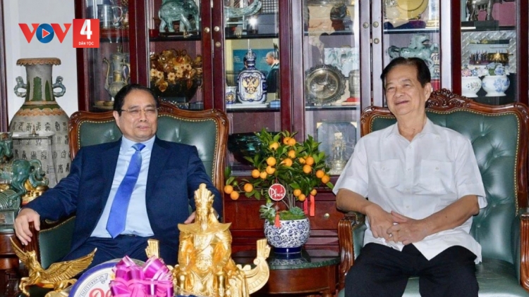 THỦ TƯỚNG PHẠM MINH CHÍNH, LƯỚT HƠNH DEH TẾT APÊÊ BÊL AHAY NĂC T’COOH XA NAY ĐẢNG, NHÀ NƯỚC LÂNG BẮT HƯƠNG HAY OOY APÊÊ T’COOH XA NAY ĐẢNG, NHÀ NƯỚC LÂH CROOL