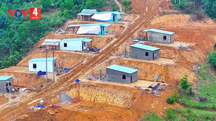 HÂN NOO HA PRUÔT COH VÊÊL T’MÊÊ DA DING CA COONG TING CRÊÊ HR’LANG HR’CÂH