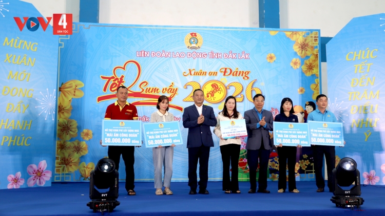 “TẾT PA ZƯM - HA PRUÔT CHĂP HƠNH ĐẢNG” CHROOI PA XOỌNG K’RANG LÊY TÊT HA CÔNG ĐOÀN VIÊN LƯM ZR’NĂH K’ĐHAP ĐHỊ ĐẮK LẮK