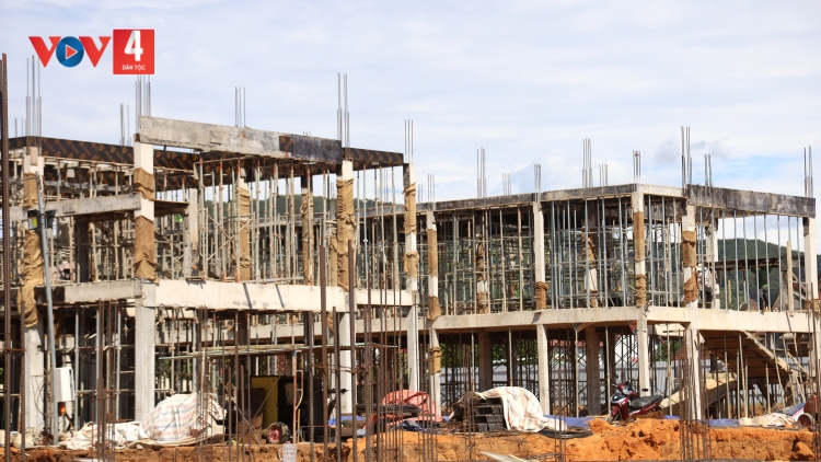 QUẢNG NGÃI T’BHLÂNG PA ĐƠƠH BHRỢ PA DƯR TRƯỜNG BÂC CÂP 