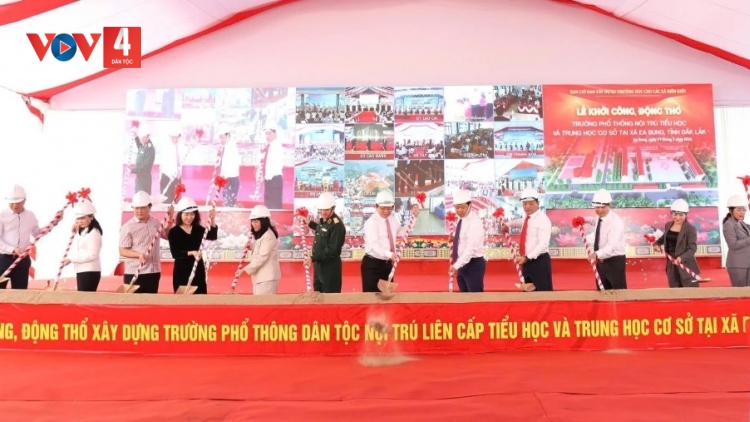 PHÓ THỦ TƯỚNG HỒ QUỐC DŨNG TƠƠP CHOH PA DƯR TRƯỜNG NỘI TRÚ BÂC CÂP CHR’VAL EA BUNG