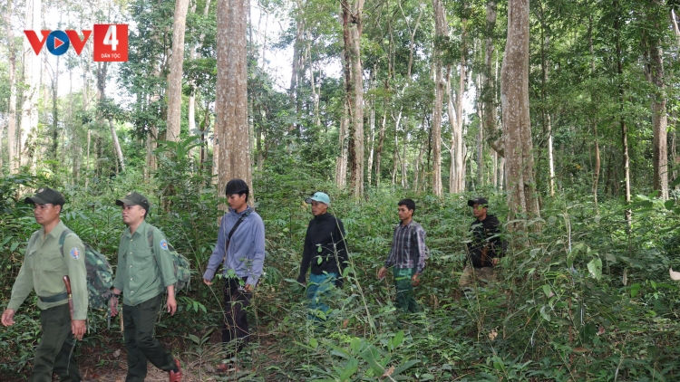 ZƯ CRÂNG CHƯ MOM RAY - ZƯ LÊY CHR’NĂP LIÊM SINH HỌC ZR’LỤ K’NOONG K’TIÊC