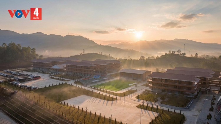 LỦC SLƯ DÚ BÚNG PIÊN CHÁI SI PA PHÌN SLON SLƯ VẰN HẲM ĐÂY