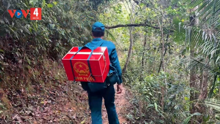 BẦU CỬ ĐHỊ VEL AUR