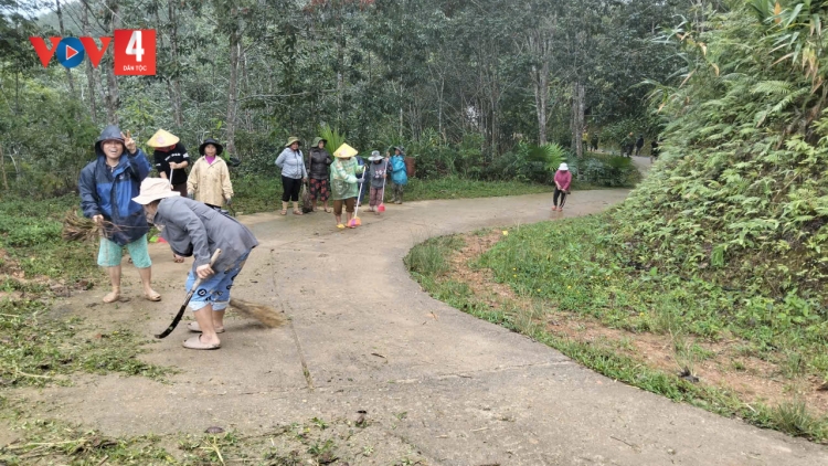 C’LÂNG P’RANG LIÊM BUÔN ĐOỌNG DA DING CA COONG HA DƯR