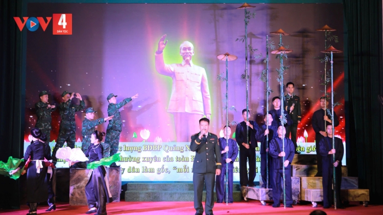 CẰM PHUỐI DÂN TỘC NỌI CẦN: ĂN CẨU TÂU MẮN TÁNG DÚ BÚNG PIÊN CHÁI LẠNG SƠN