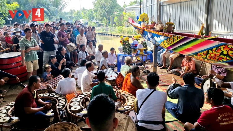 CHÙA KHMER ĐHỊ ĐOÀN KẾT, ZƯ LÊY LÂNG PA DƯR CHR’NĂP VĂN HÓA ÂNG ĐHANUÔR