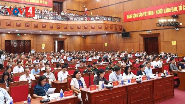 PRÁ XAY GHÍT PAZÊNG XA NAY BHA AR BHA TƠ ÂNG BAN BÍ THƯ OOY BH’RỢ ACOON COH, TÔN GIÁO COH CR’CHĂL T’MÊÊ