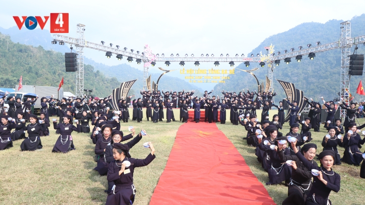 VIỆT BẮC PJÒI ĐÂY