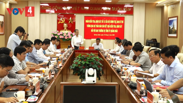 APÊÊ LÊY CHA MÊÊT ÂNG BAN BÍ TƯ BHRỢ BHIỆC LÂNG BAN THƯỜNG VỤ TỈNH UỶ QUẢNG NGÃI