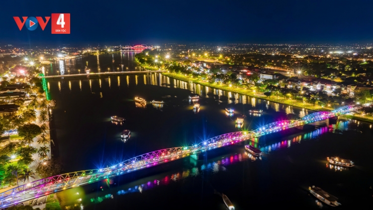 PHỐ HI DƯM COH HUẾ ĐHI GA HÔ GA HĂM, ĐHỊ NGOỌP DOONG