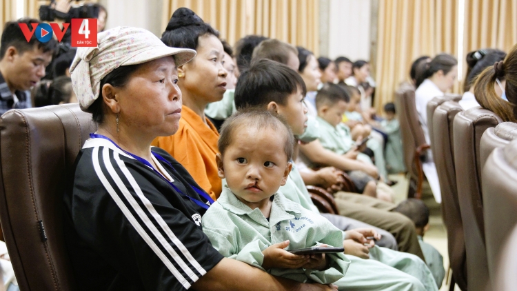 Mở rộng cơ hội điều trị cho 370 trẻ em khuyết tật