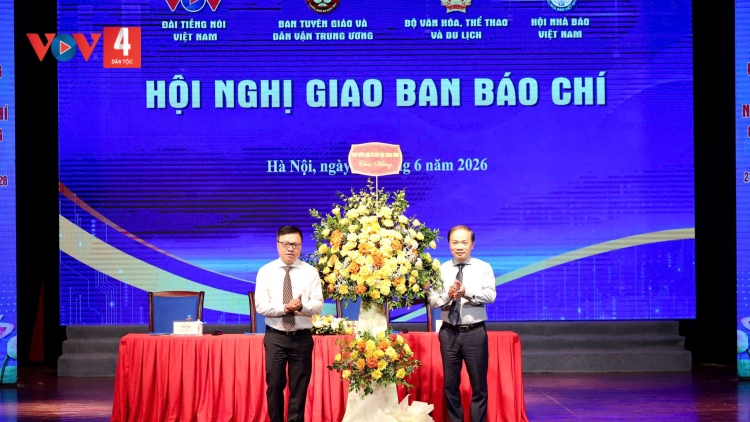 T’BHLÂNG CHUYỂN ĐỔI SỐ BÁO CHÍ ĐHALUM BÊL HƠNH DEH 101 C’MOO T’NGAY BÁO CHÍ CÁCH MẠNG VIỆT NAM
