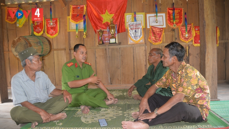 PR’ĐƯƠI 0 ĐỒNG: NGĂN LOOM ĐHANUÔR CA  NOONG K’TIẾC ...
