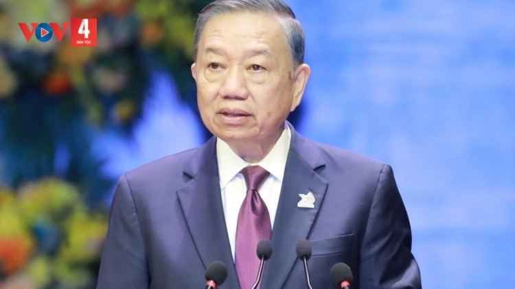 PAZÊNG P’RÁ XA NAY ÂNG TỔNG BÍ THƯ, CHỦ TỊCH NƯỚC TÔ LÂM ĐHỊ ĐẠI HỘI ĐẠI BIỂU PRANG K’TIẾC K’RUUNG ĐOÀN ĐHA ĐHÂM C’MOR CỘNG SẢN HỒ CHÍ MINH G’LUH XIII