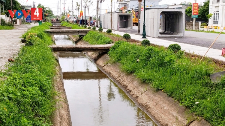 QUẢNG NINH CHƯỚNG ĐÂY CẰN PHAI, PÉ NẶM CÓN SLÌ PHÂN NOÒNG
