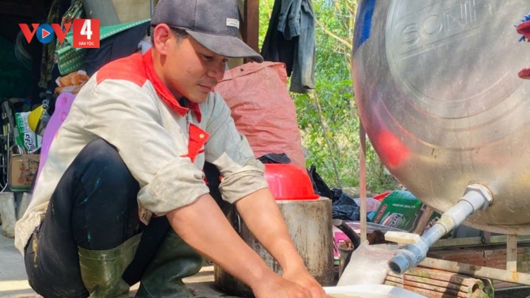 HUẾ: ZR’LỤ DA DING K’COONG A LƯỚI TA BHÚCH ĐÁC CH’NGAÁCH