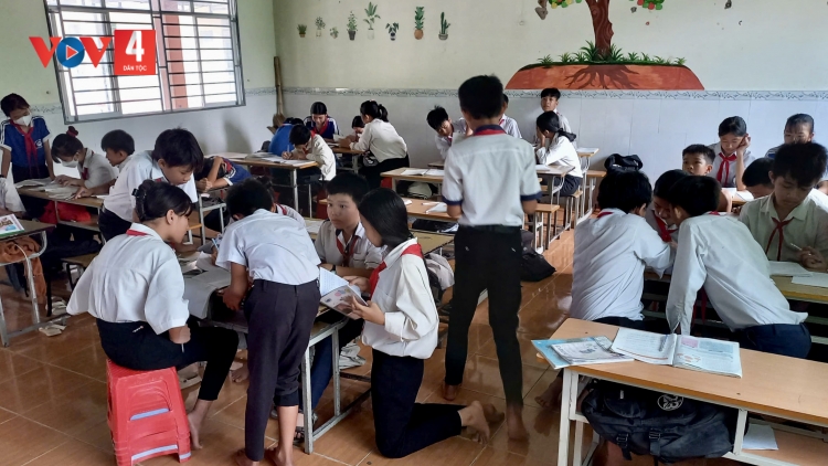 1.200 HỌC SINH ĐHỊ CA NOONG K’TIẾC ĐẮK LẮK ẶT NỘI TRÚ