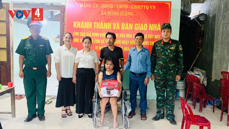 CHR’VAL ĐÔNG GIANG PA ĐƠP 2 ĐHR’NONG ĐONG HA CA COON LUÔNH MA NƯIH TING PÂH ZÊL A RÂP CRÊÊ BOỌ CHẤT ĐỘC HÓA HỌC