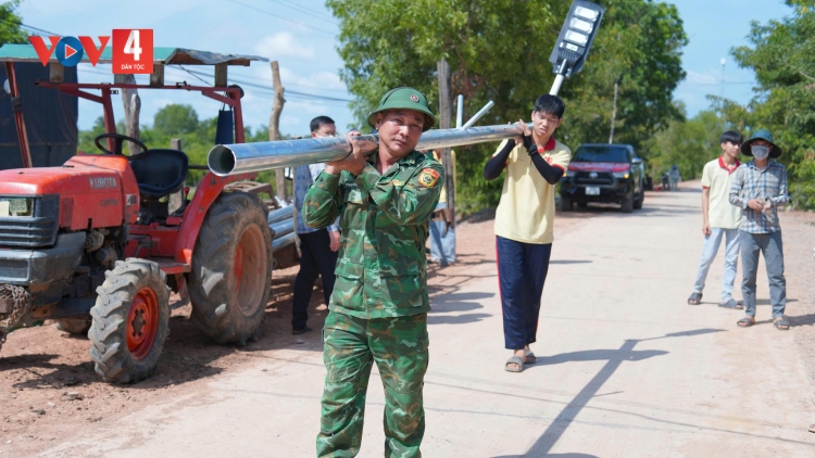 C’RƠ ÂNG APÊÊ P’NIÊN CHROOI PA XOỌNG BHRỢ TR’XĂL PR’ĂT TR’MUNG ZR’LỤ K’NOONG K’TIÊC ĐẮK LẮK